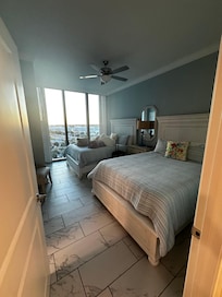 Double queen bed with bathroom