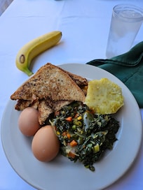 Breakfast was ok, nothing exciting about their food however the waitresses and waitors was very pleasant and hard working