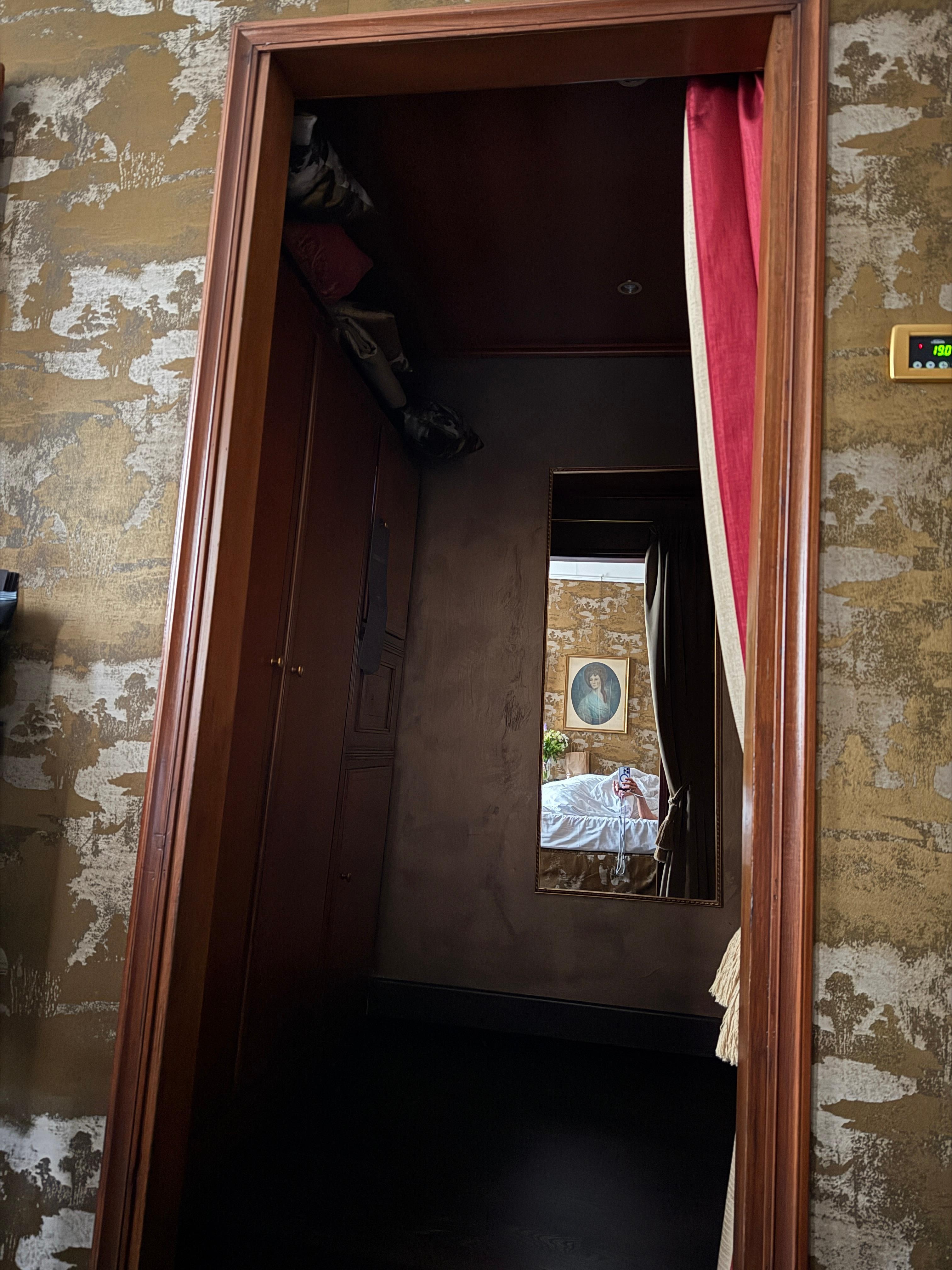 Junior suite lagoon view. - sumptuous Venice style. 