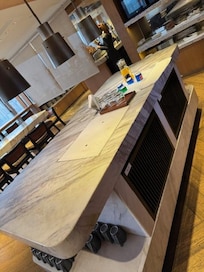 GetrÀnkeauswahl - Executive Lounge um 15.30 h