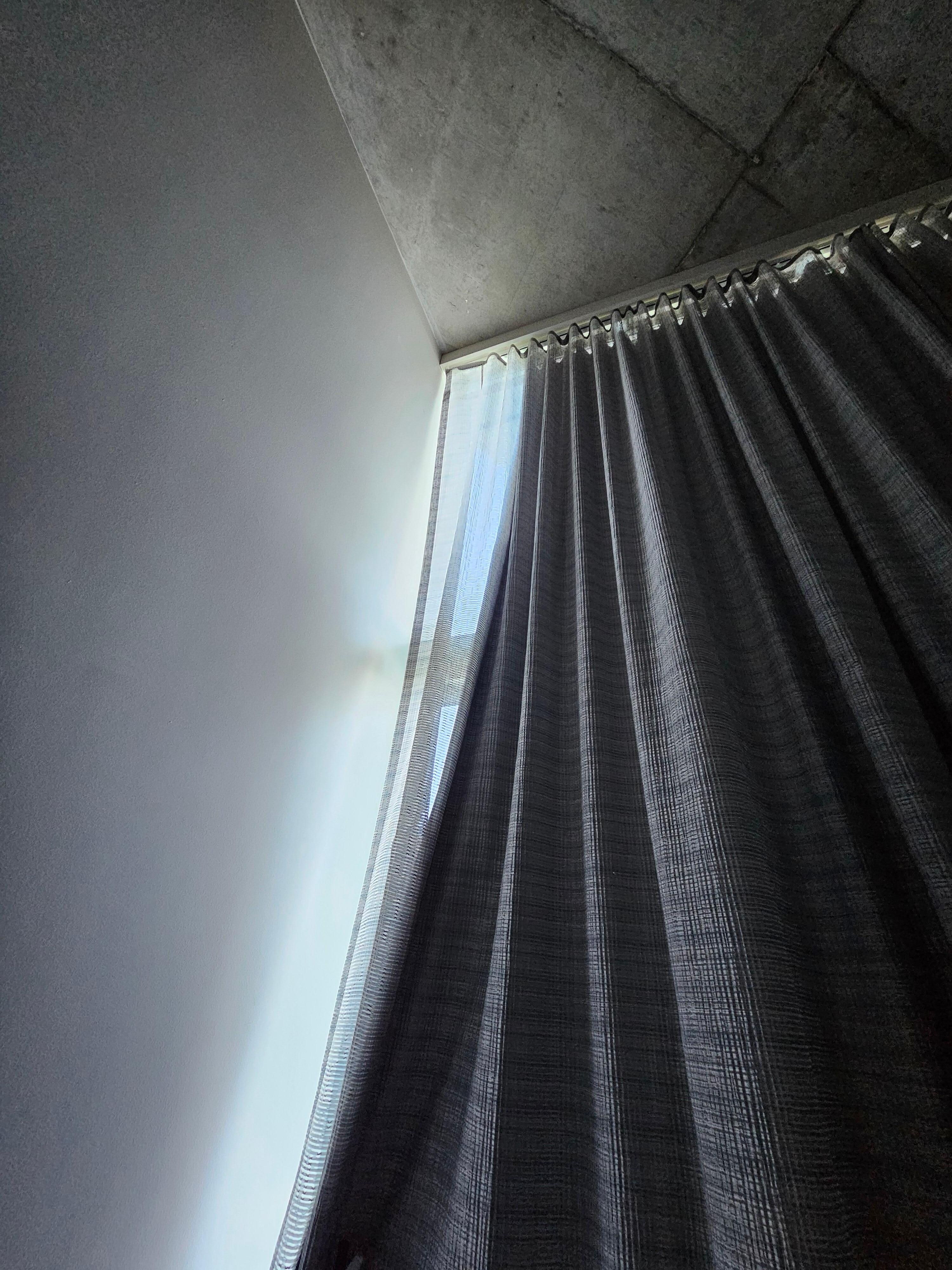 Broken curtain in 2nd bedroom