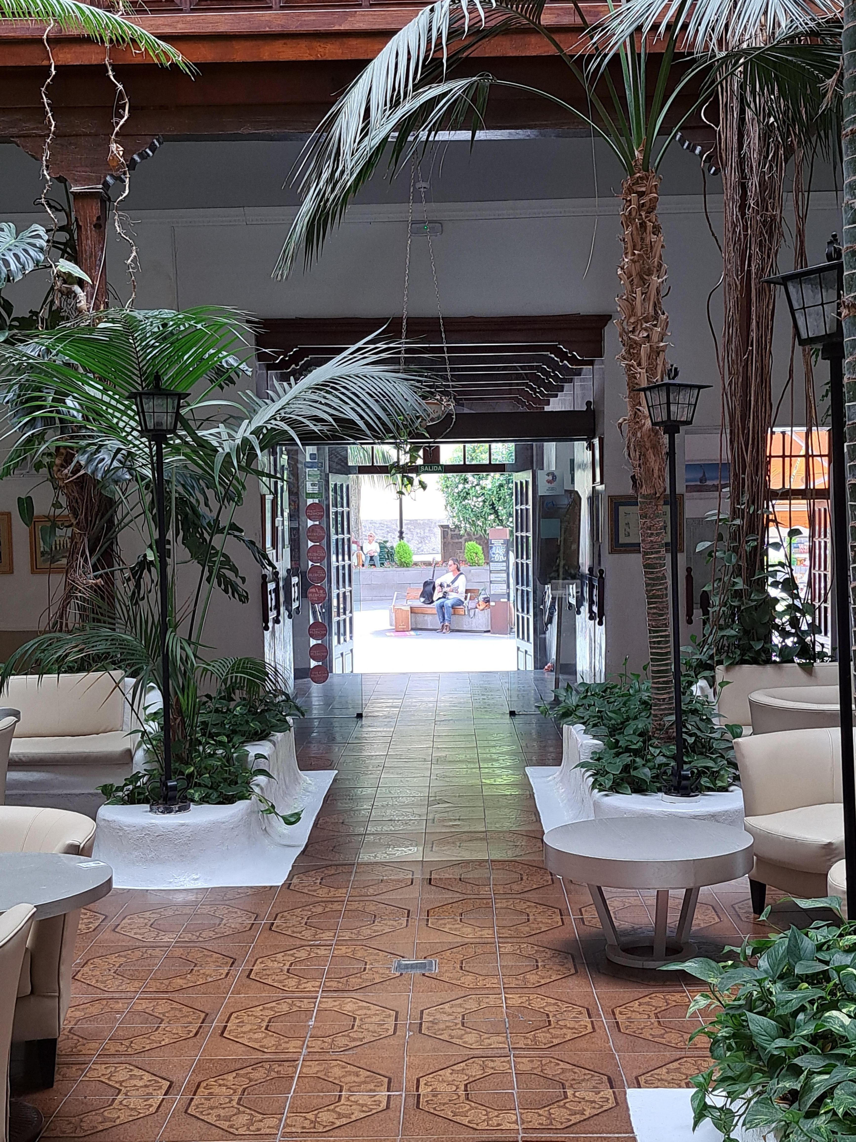 Inngang sett innenfra.