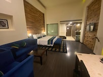 Suite room