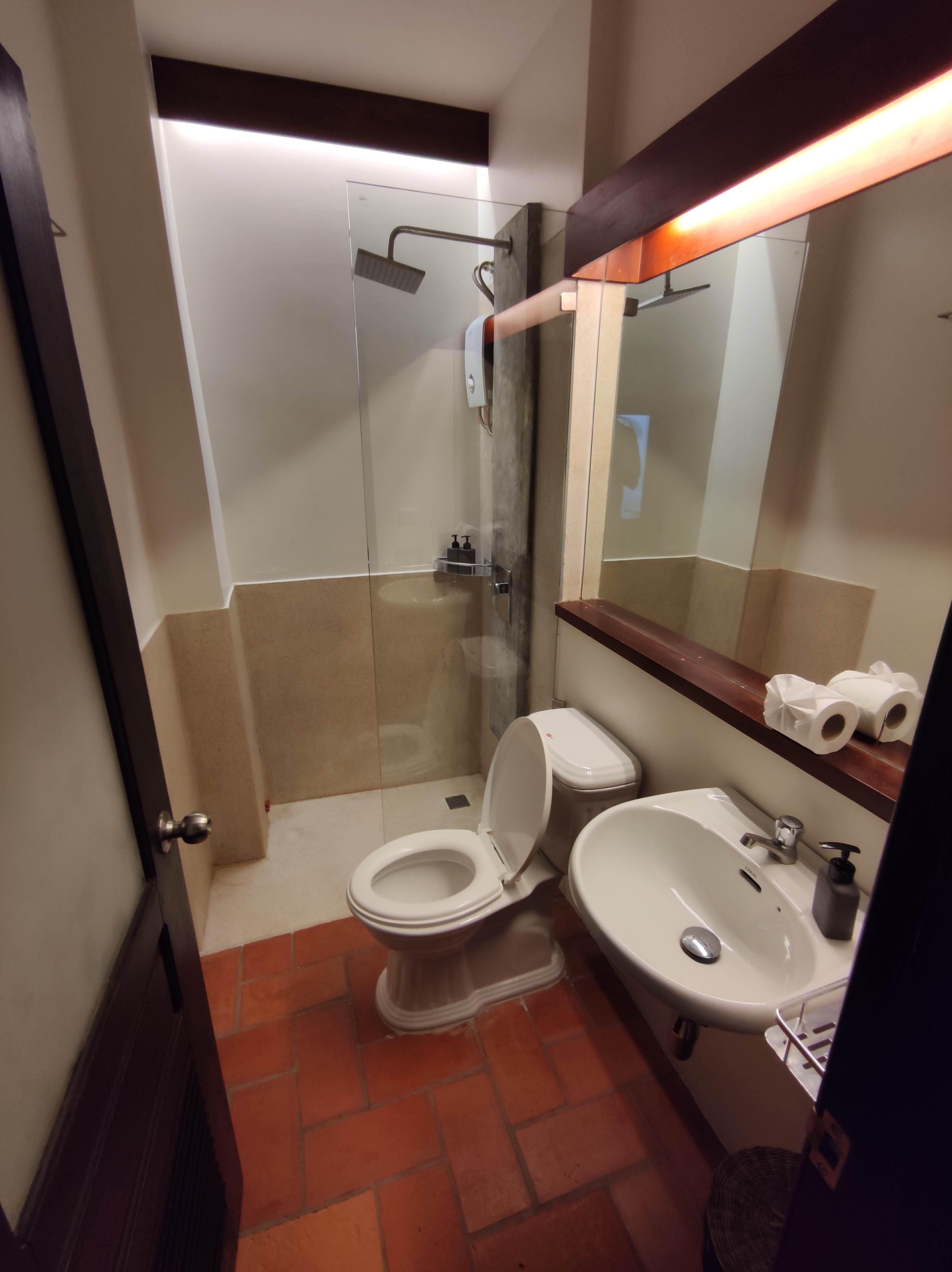 Modern Bathroom