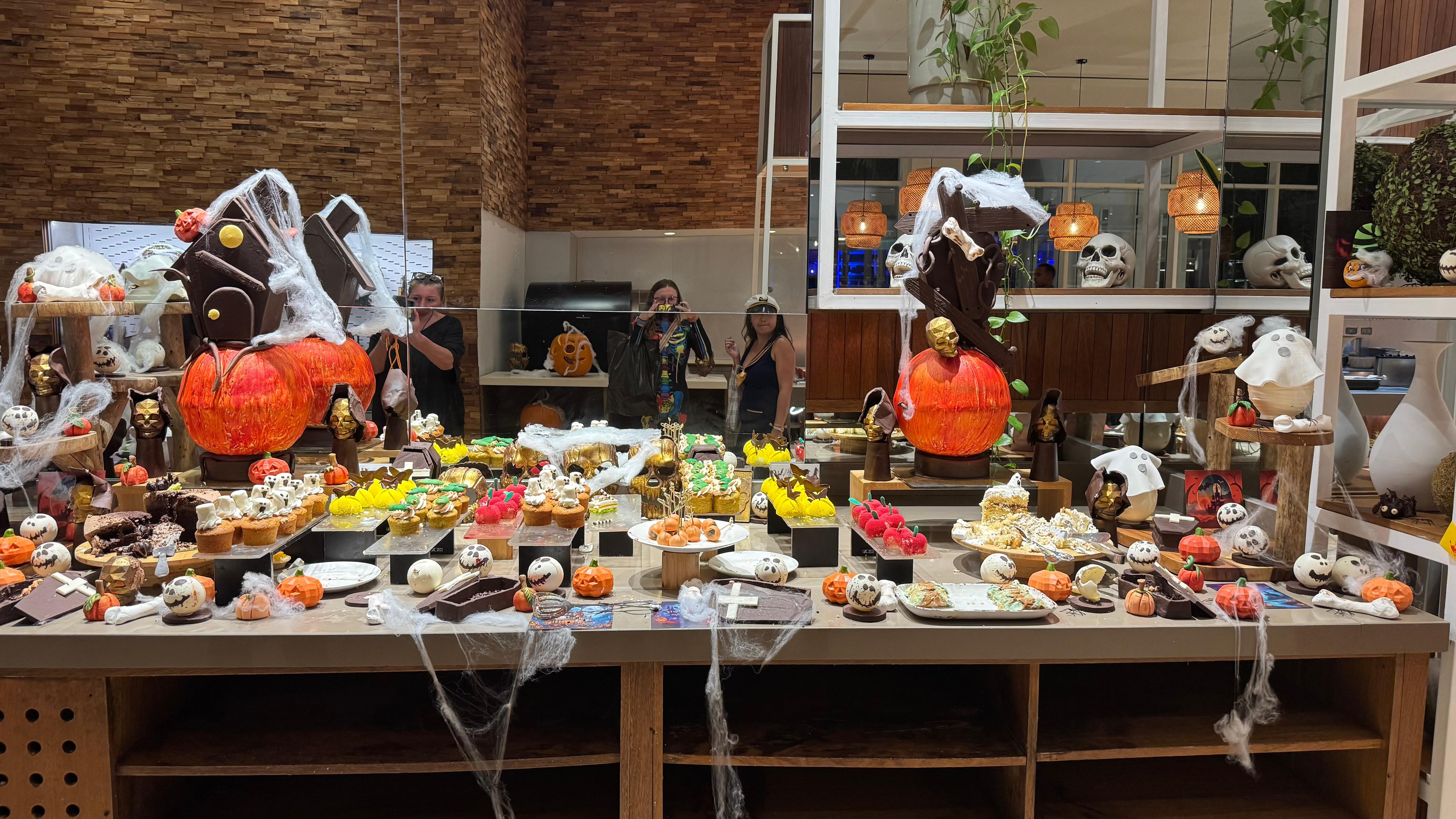 Buffet dessert for Halloween