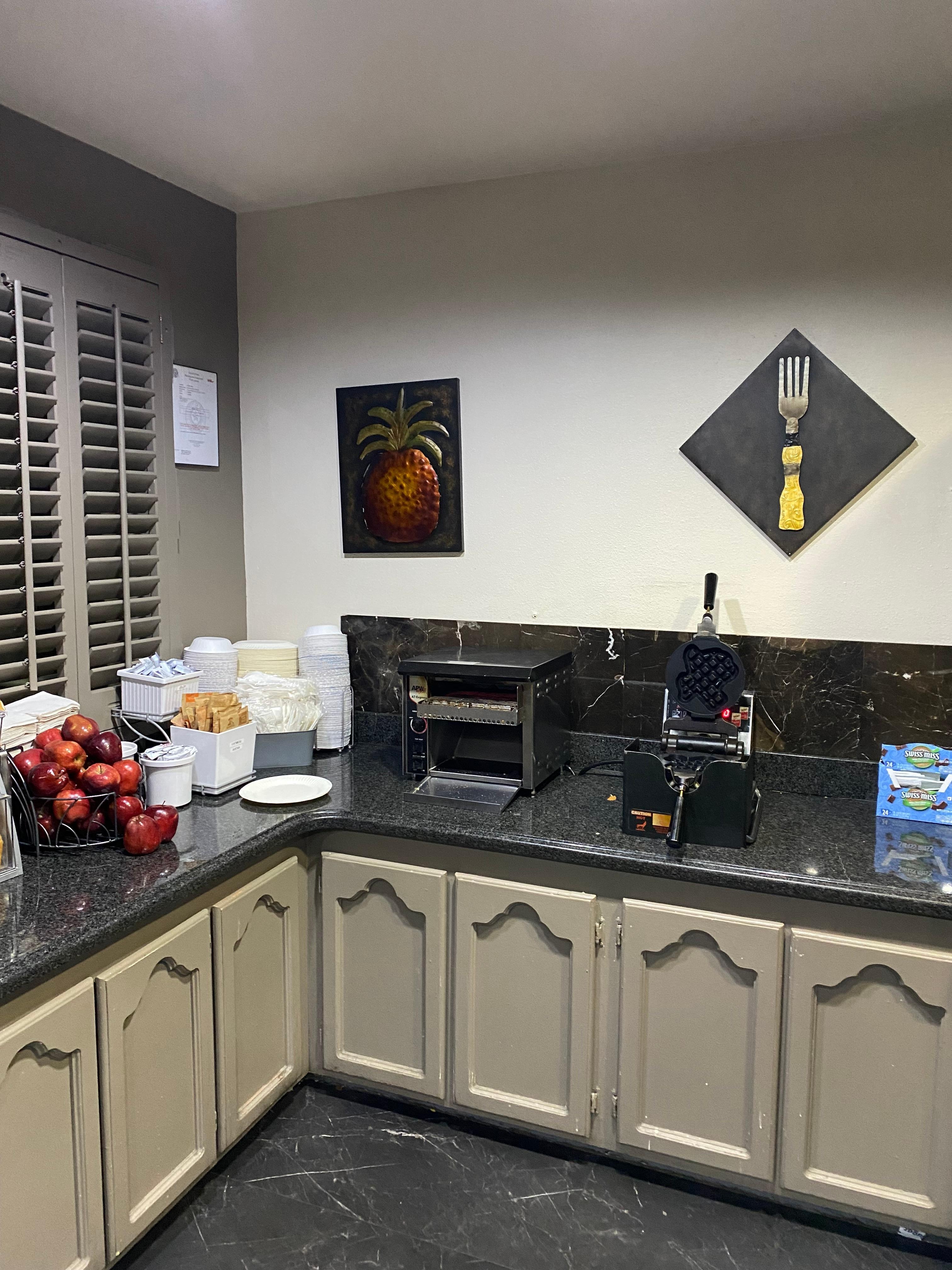 Waffle maker & toaster