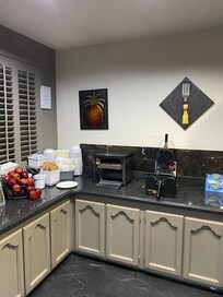 Waffle maker & toaster