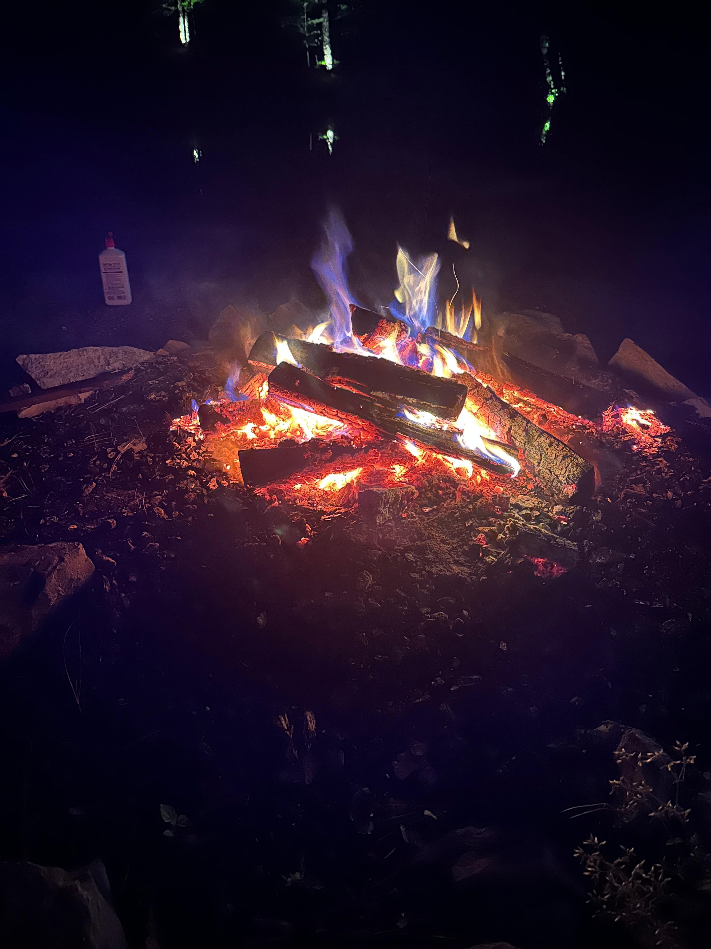 The fire pit *surrounding rocks are VERY slippery after a rain