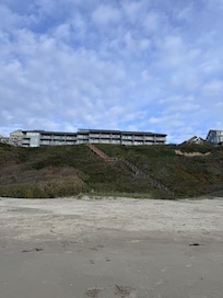 The stairs!! Immediate access to the beach without a drive.