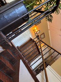 Foajén till övervåningen