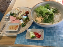 何を食べるか選択に迷う程、沢山のフードとドリンク
そして美味しい!
特にフォーが美味しかった