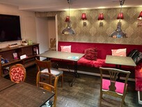 Comfortable place to enjoy a meeting of the minds!