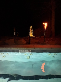 The hot tub felt amazing even with it being so cold outside. It definitely kept you warm!