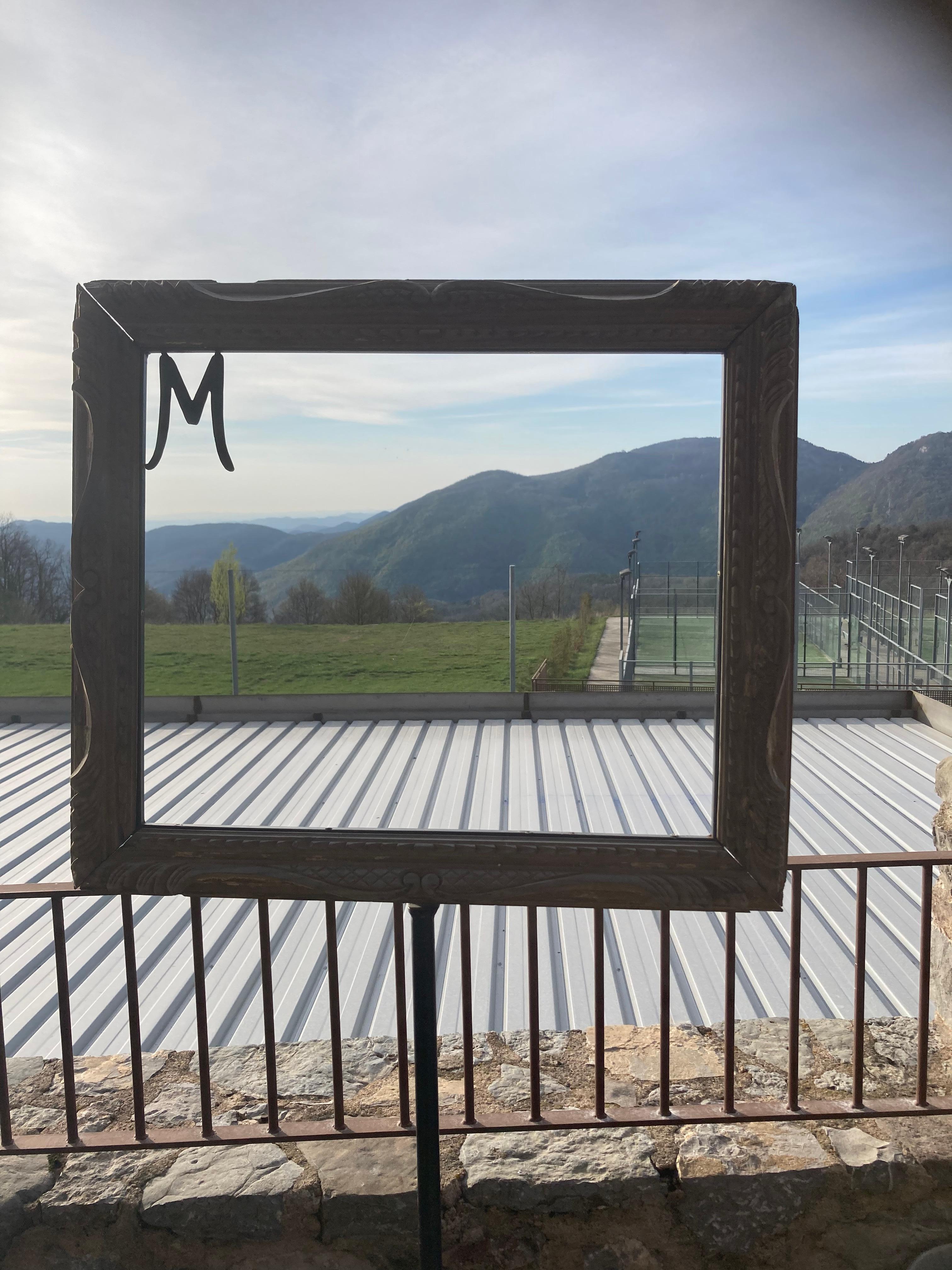 The photo frame at Mitic 