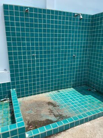 Douche piscine