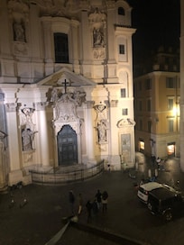 Foto er fra hotellets altan