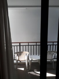la vue du balcon comme en prison