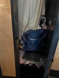 It looks like this when the front guy stole