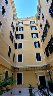 Center of building
