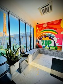 Salle d’attente de l’entrée