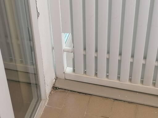 Trennwand zum nächsten Balkon