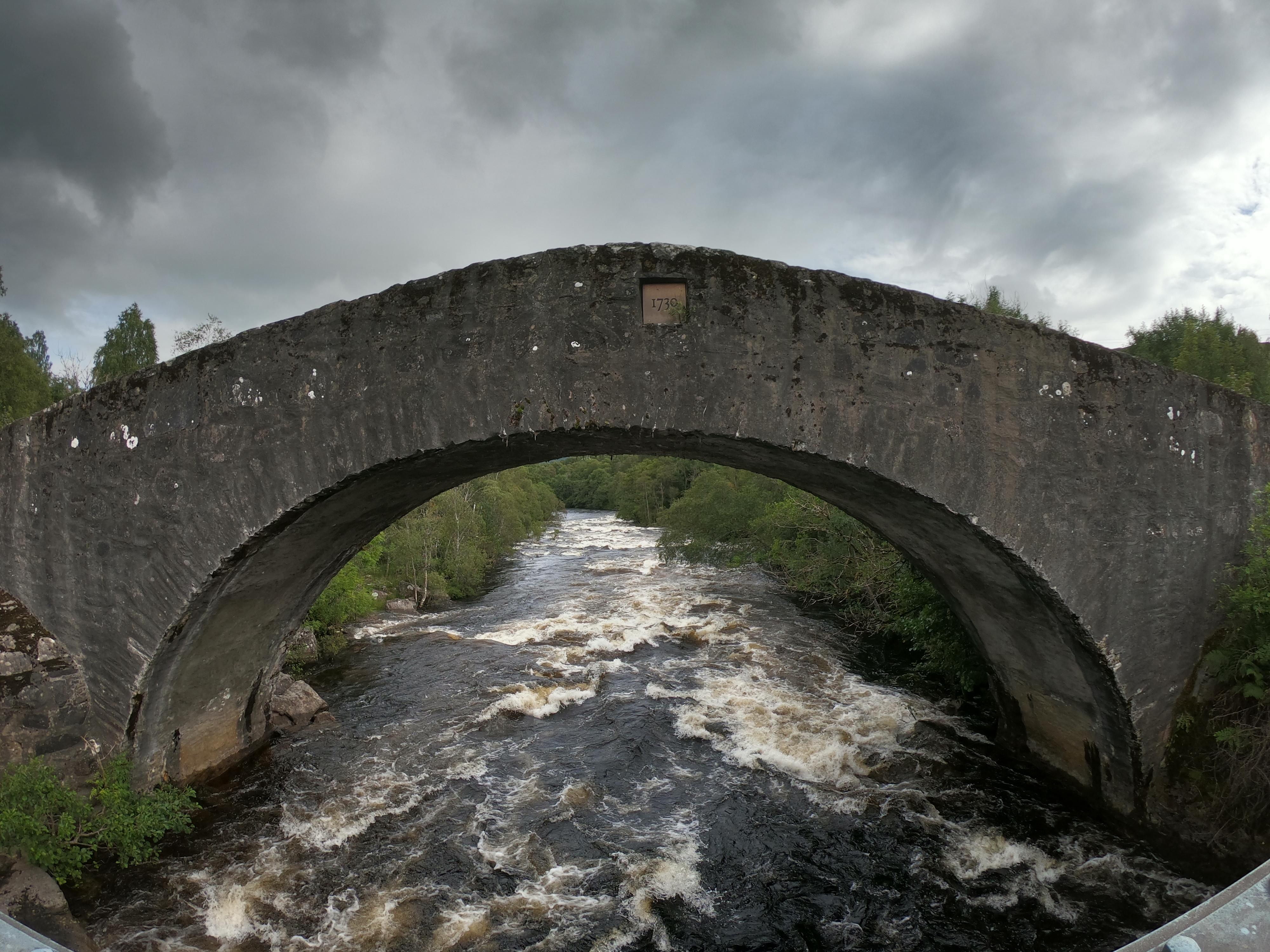 TUMMEL bridge à côté du lock du même nom .