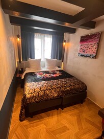 ‘Cosy room’ bed area