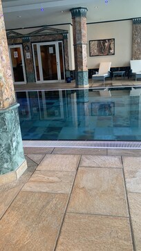 Super pool