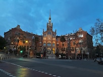 La Basílica at dusk