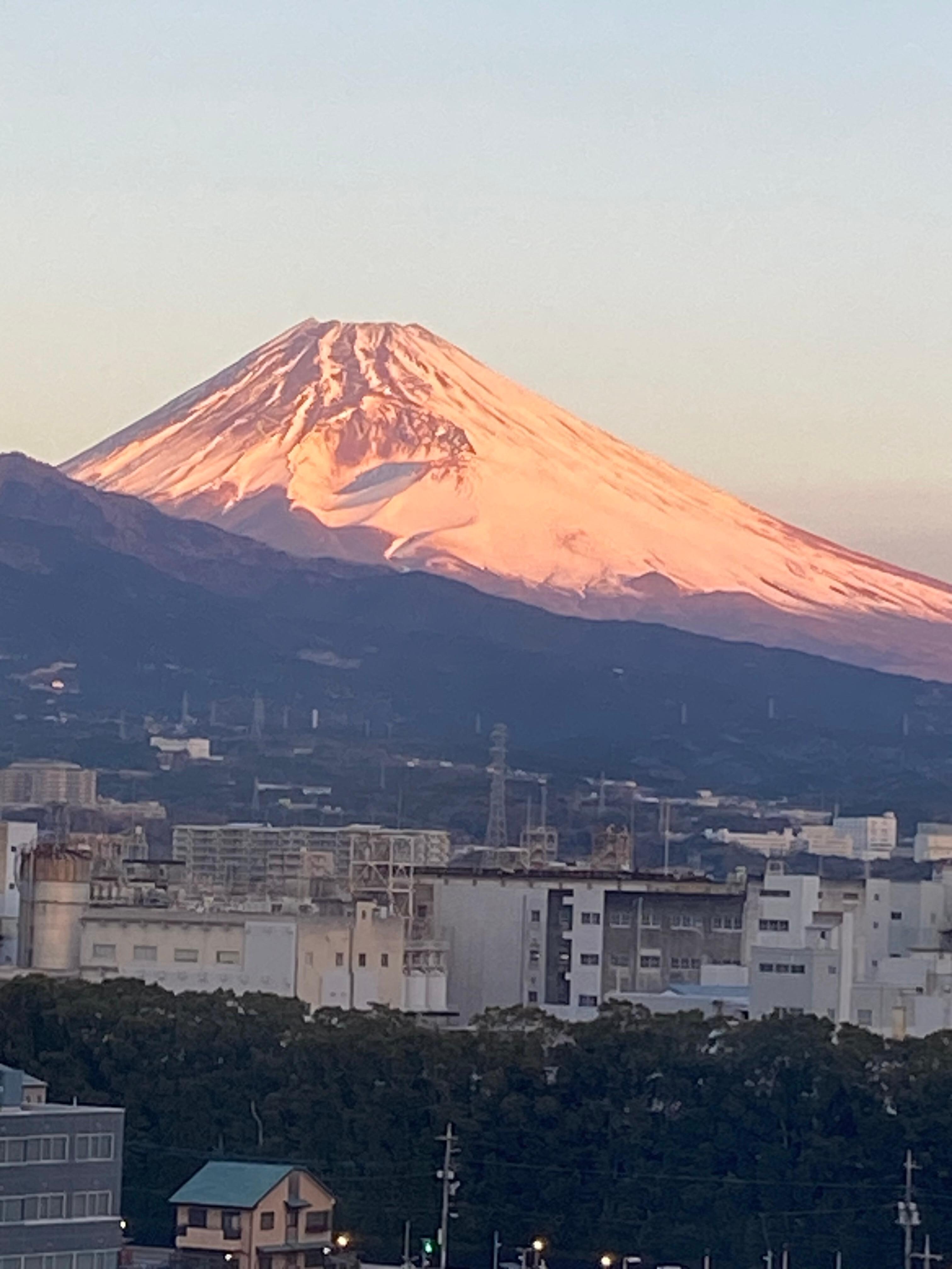 朝の富士