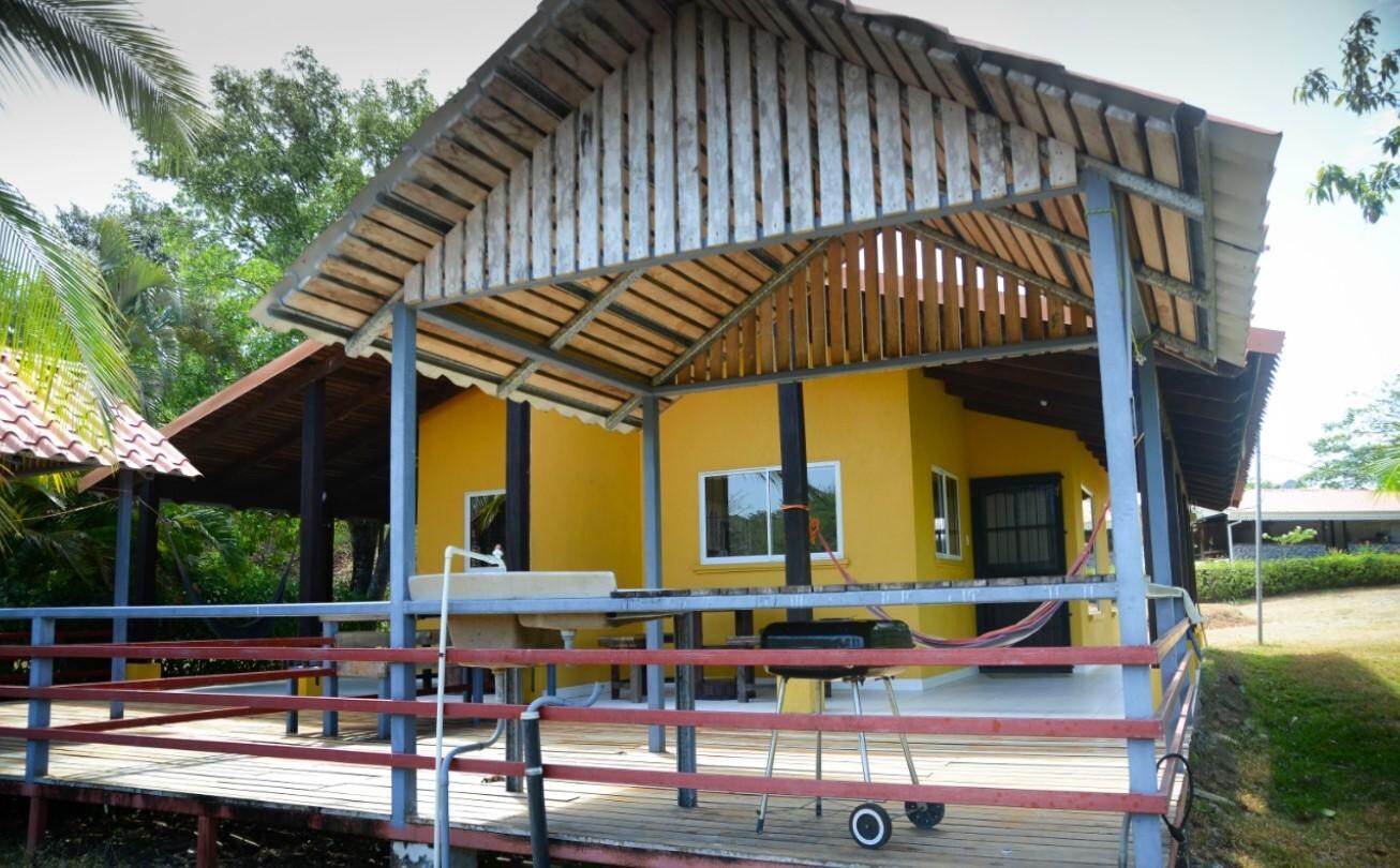 hermosa villa bien equipada