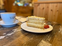 Limoncello torte cake