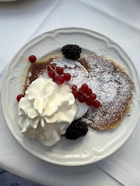 Lingonberry pancakes