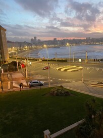 Værelsets udsigt med solnedgang