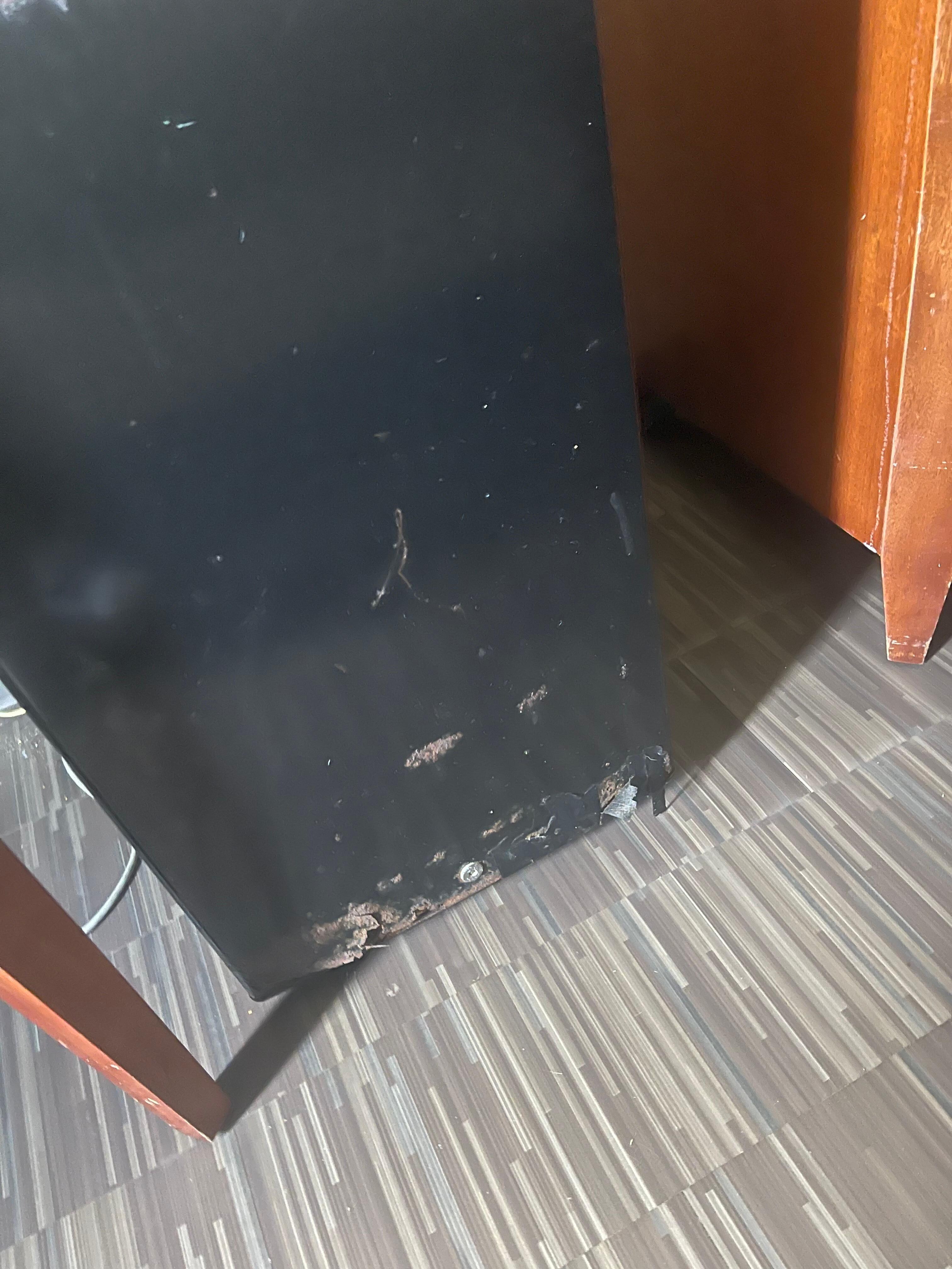 Rusted refrigerator 