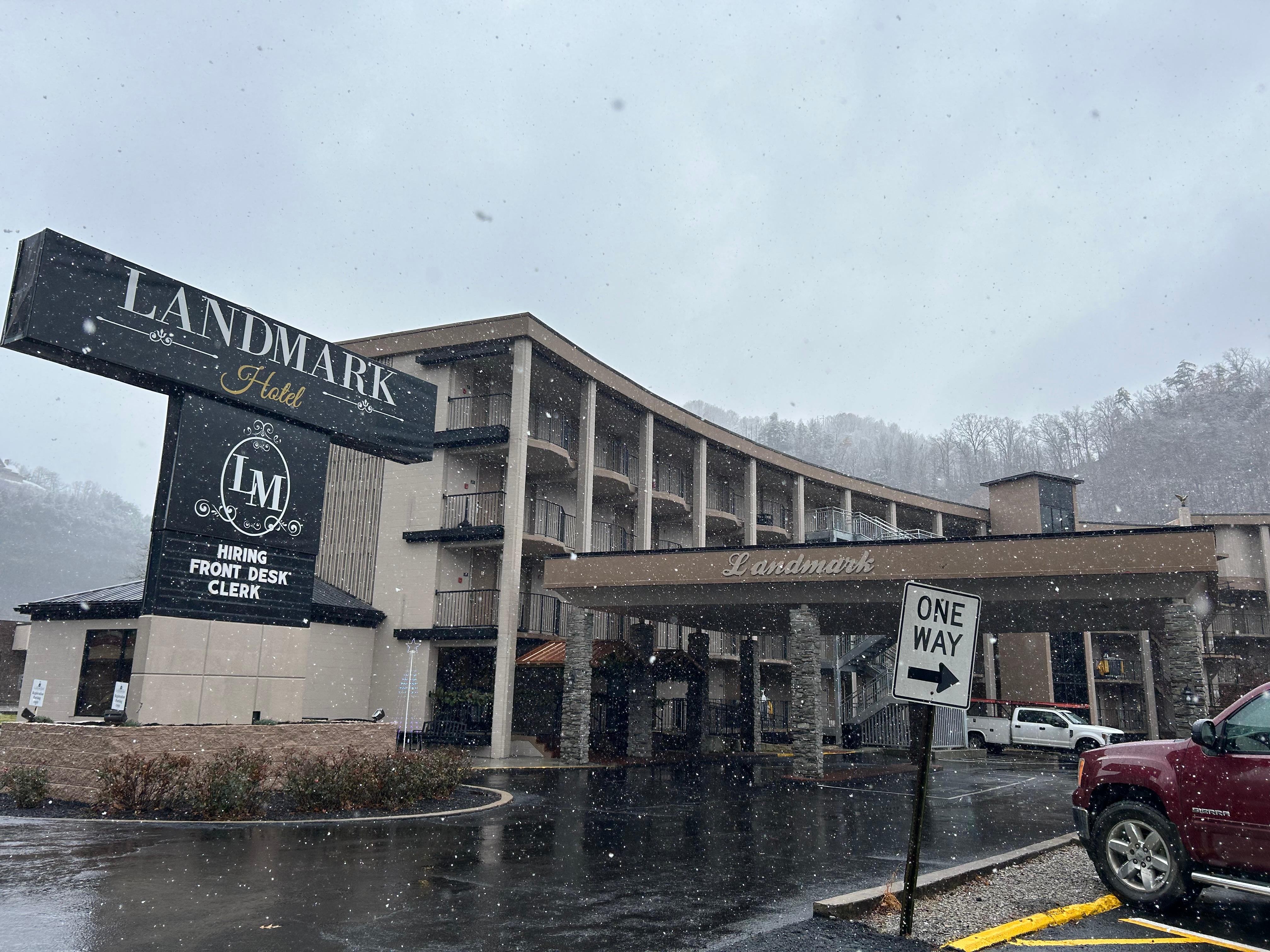 This is the front of the hotel when you pull in. If you compare the photos to the website photos, you can see that there is no resemblance at all.