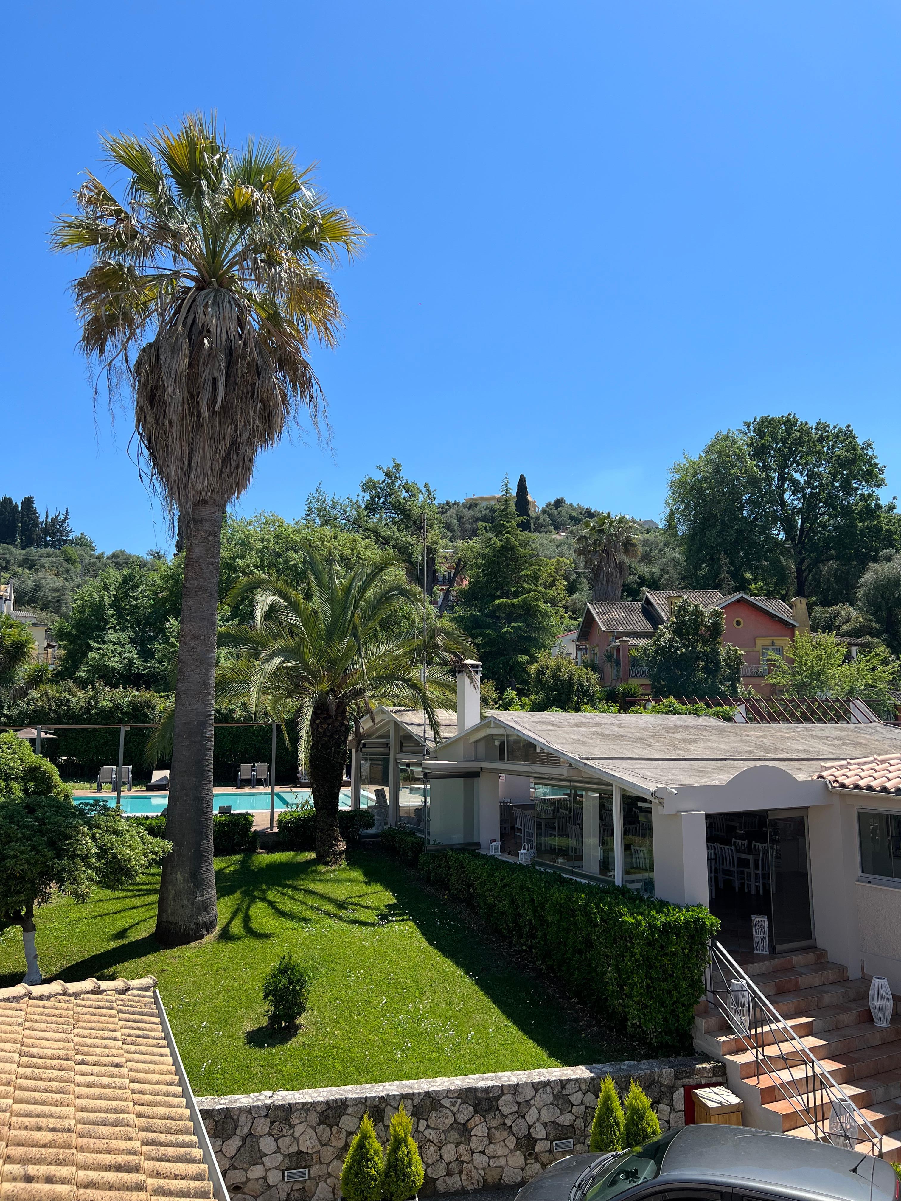 Over looking garden and pool