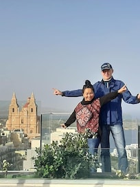 Bildet er tatt fra hotellets takterrasse (TopDeck) og virkelig en fantastisk utsikt.