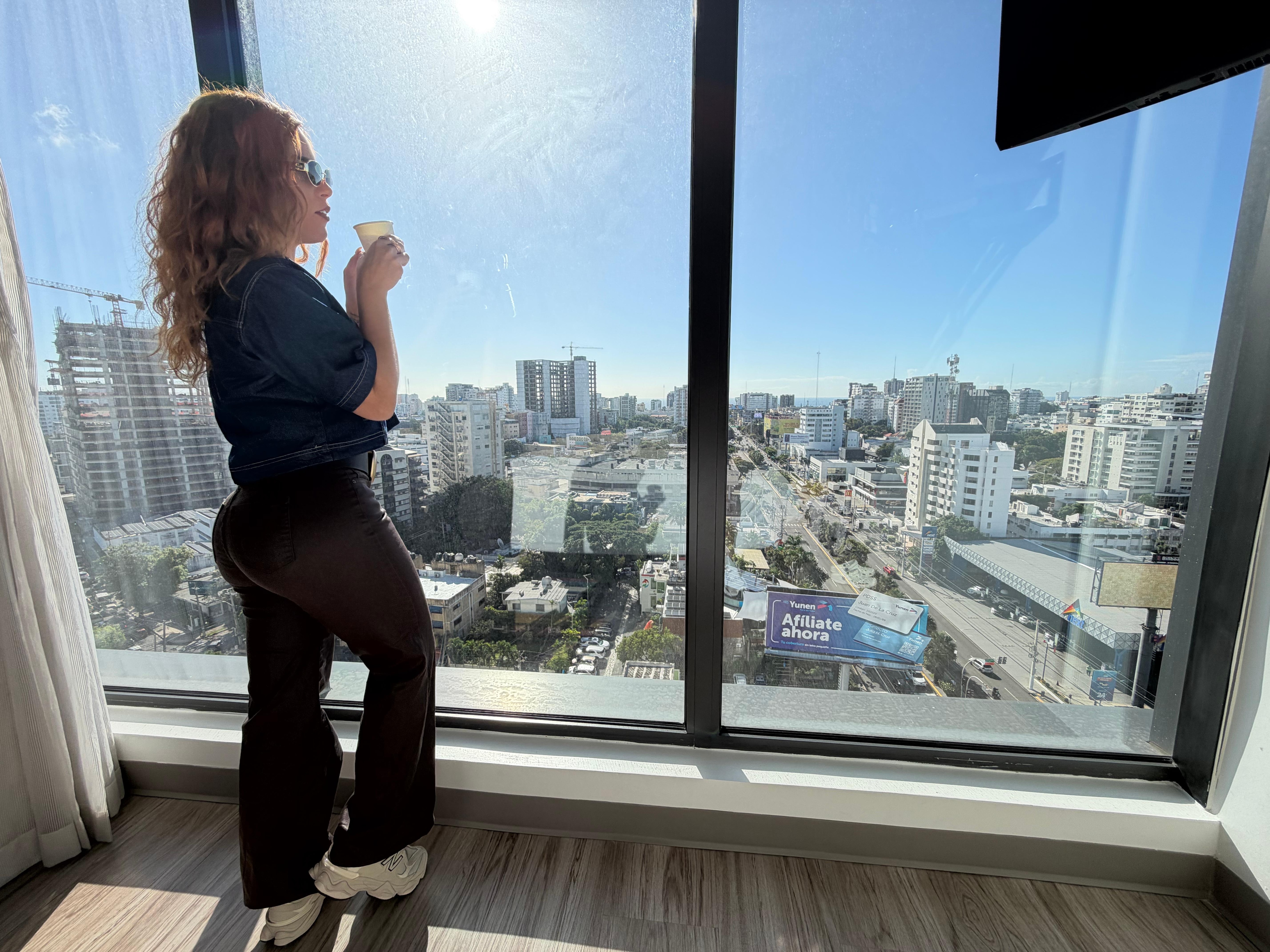 Ame la vista del amanecer en las mañanas y lo comodidad de la cama 