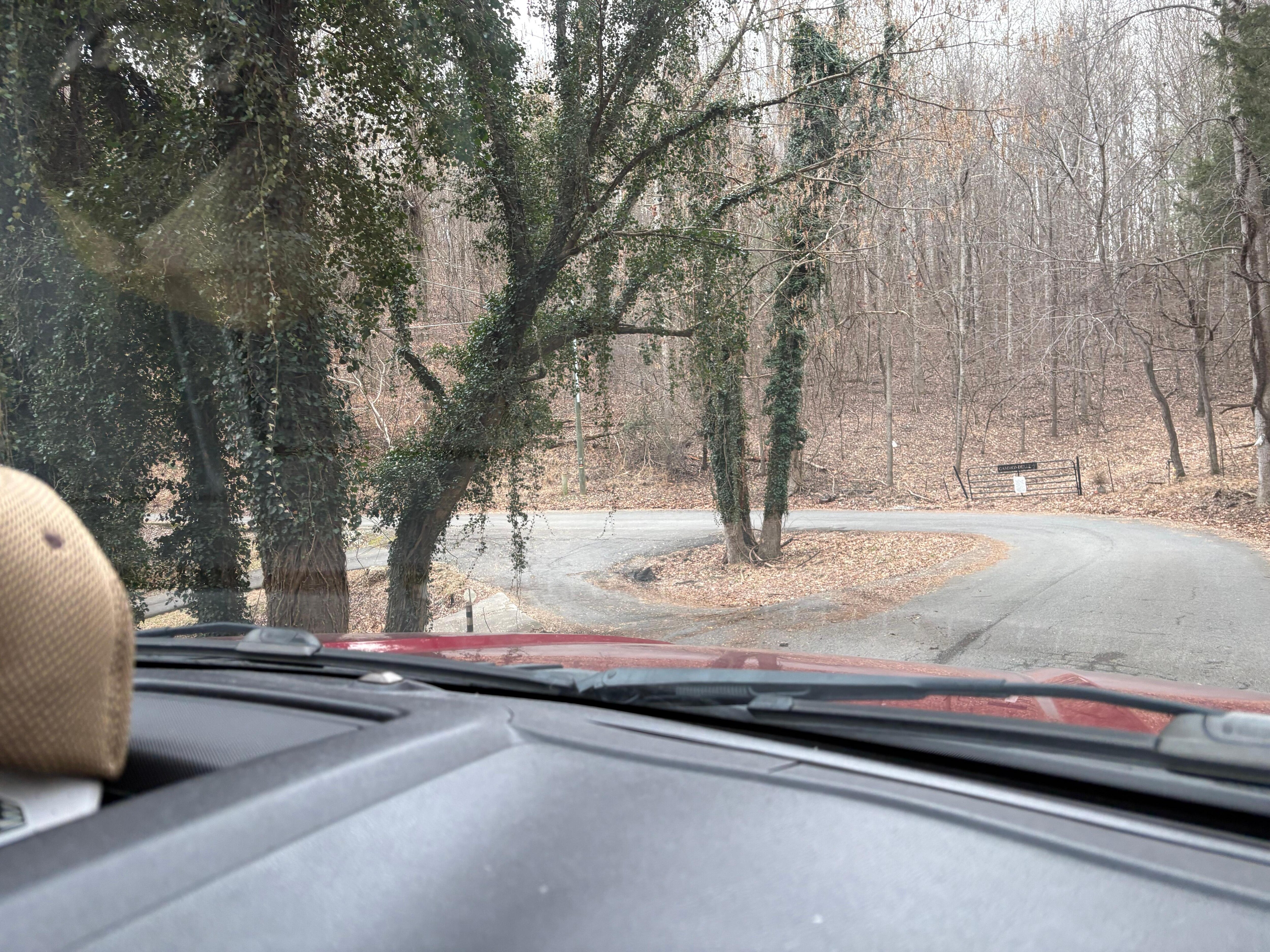 Turnaround beyond the address to be able to enter driveway 