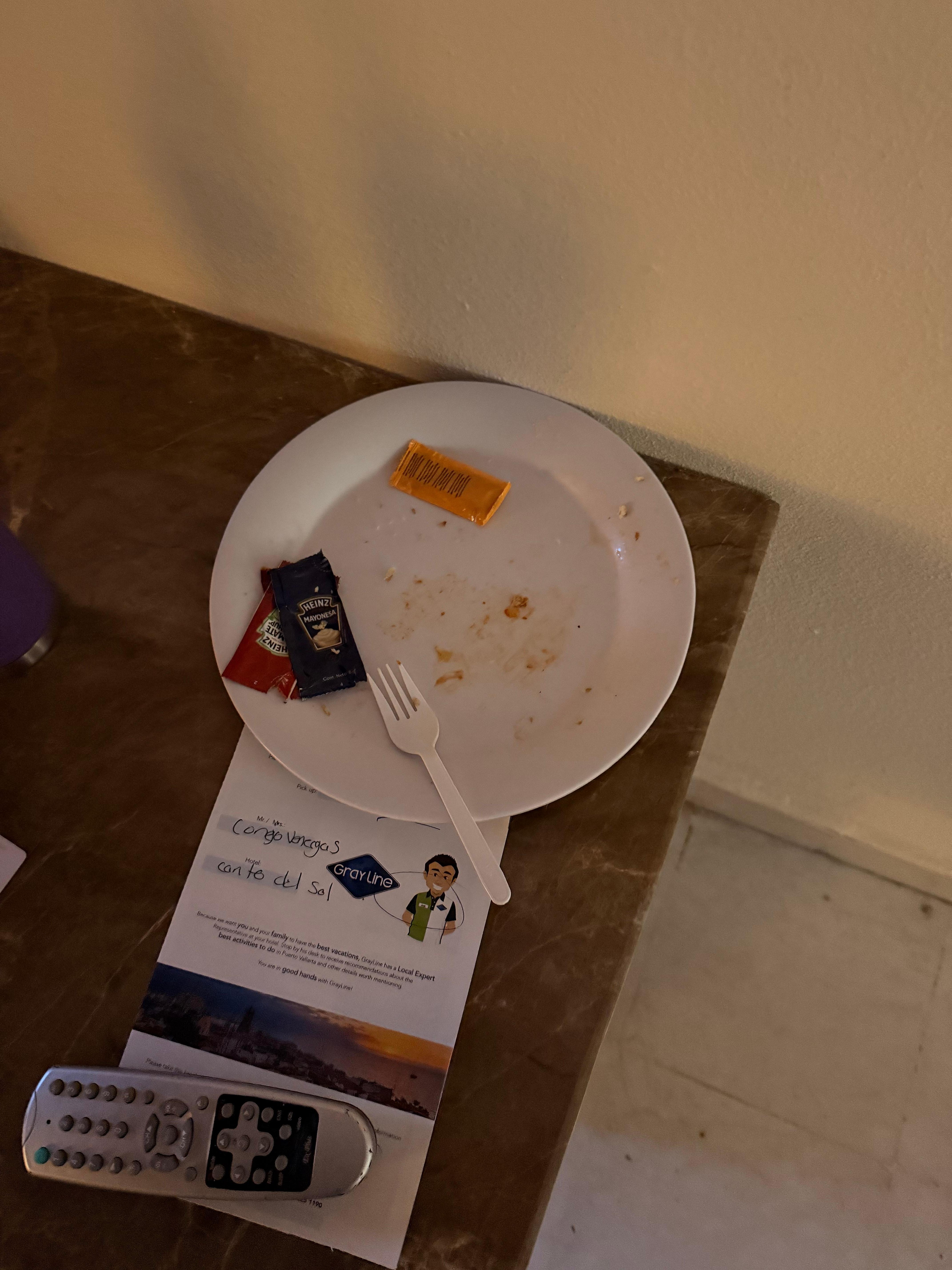 Nunca en las 4 noche se llevaron el plato sucio