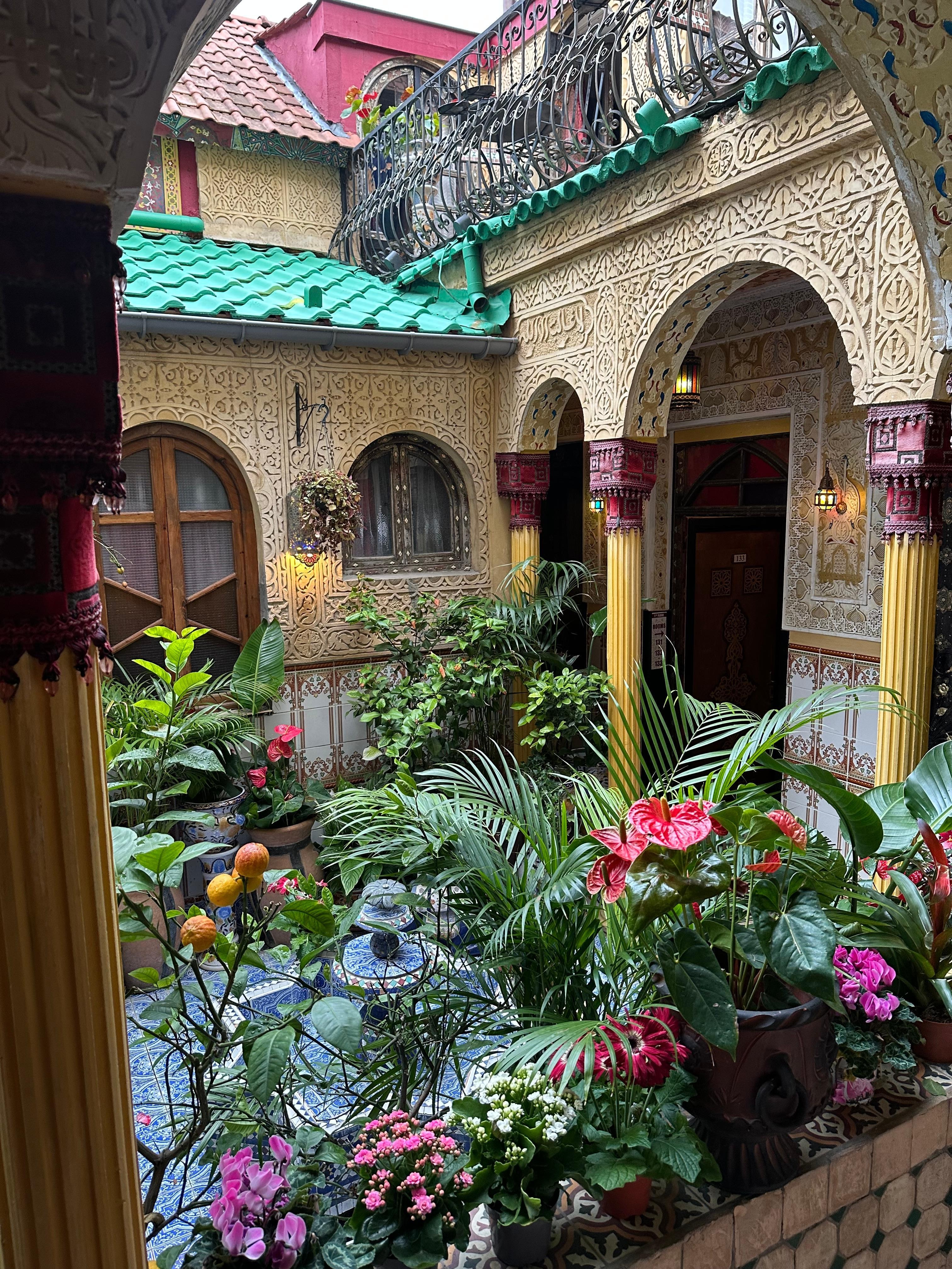 Courtyard/garden of Mozart Hotel