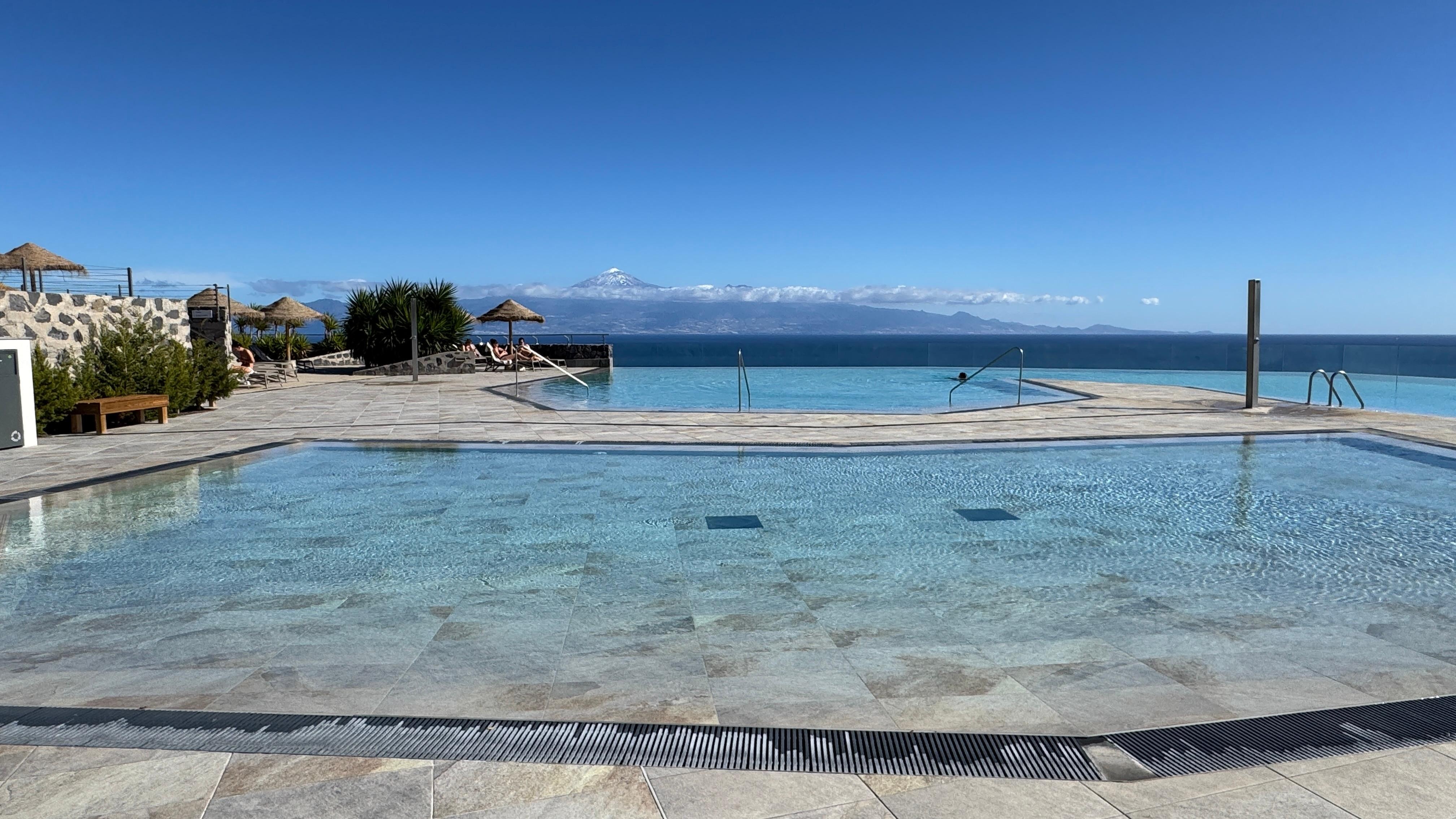 Deilig og varmt basseng