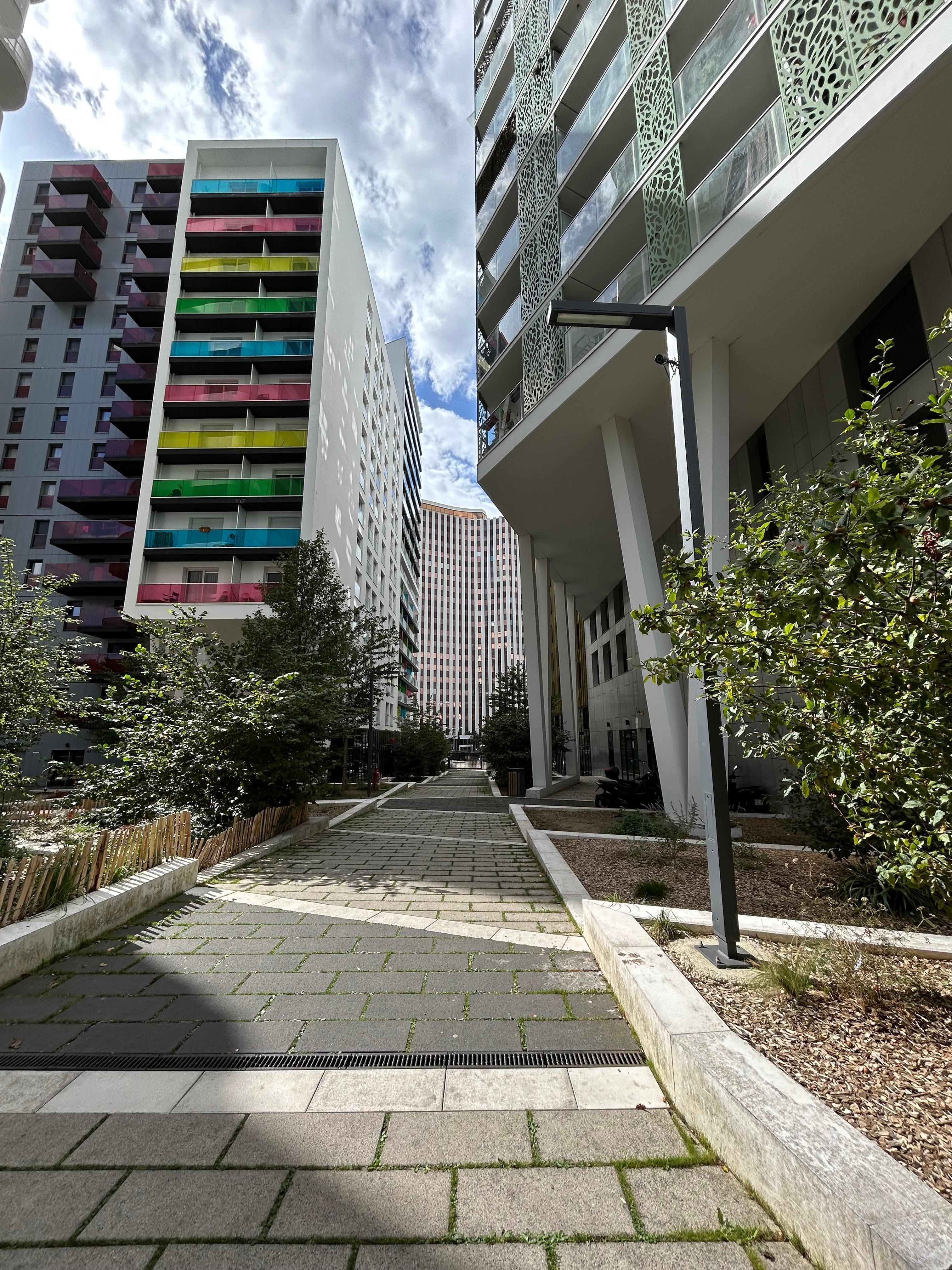 Extremely unsafe area. 