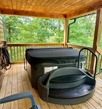 Hot tub is new and perfect temp!