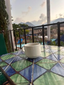 Delicious “free coffee and sweet bread” early from 6-8 am and 4-6 pm