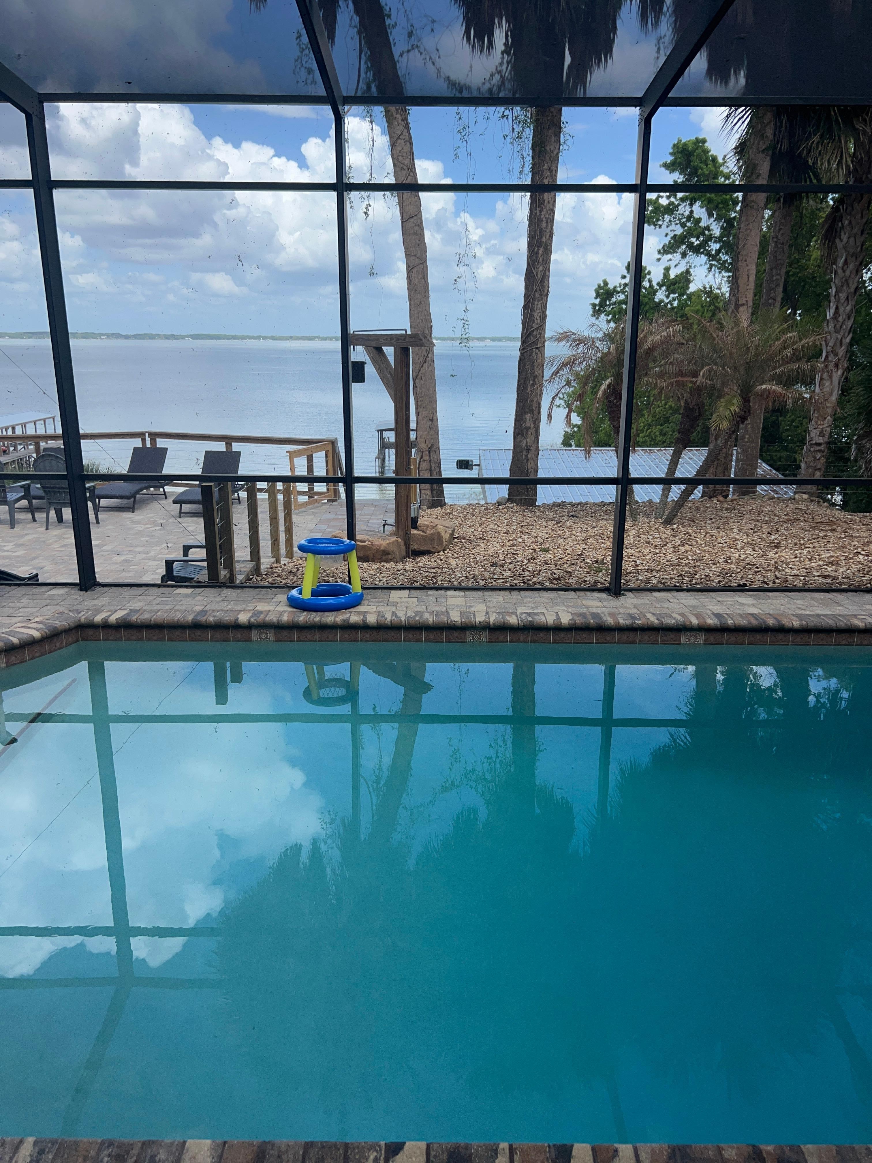 Heated salt water pool👙🤿🩲