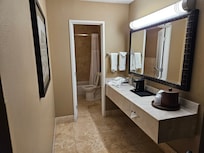 Beautiful bathroom.