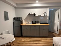 Very nice kitchen area with everything I could have needed