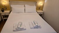 A double bed room from my first stay.